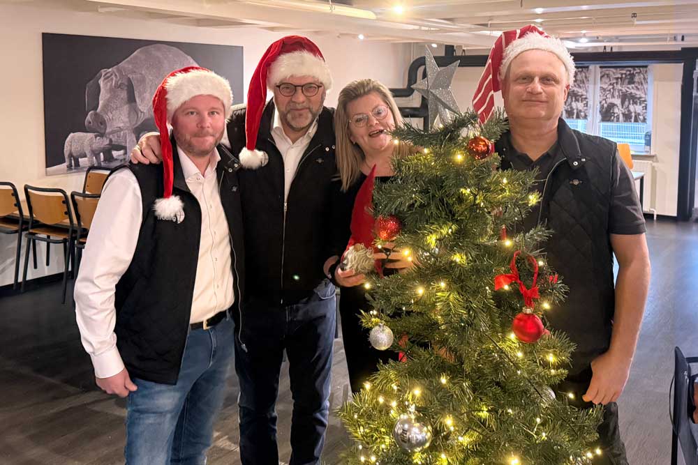 MT-team-dec-25 Web-1000x667